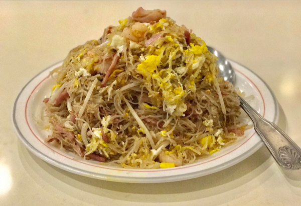 餐廳最出名的星洲炒米粉